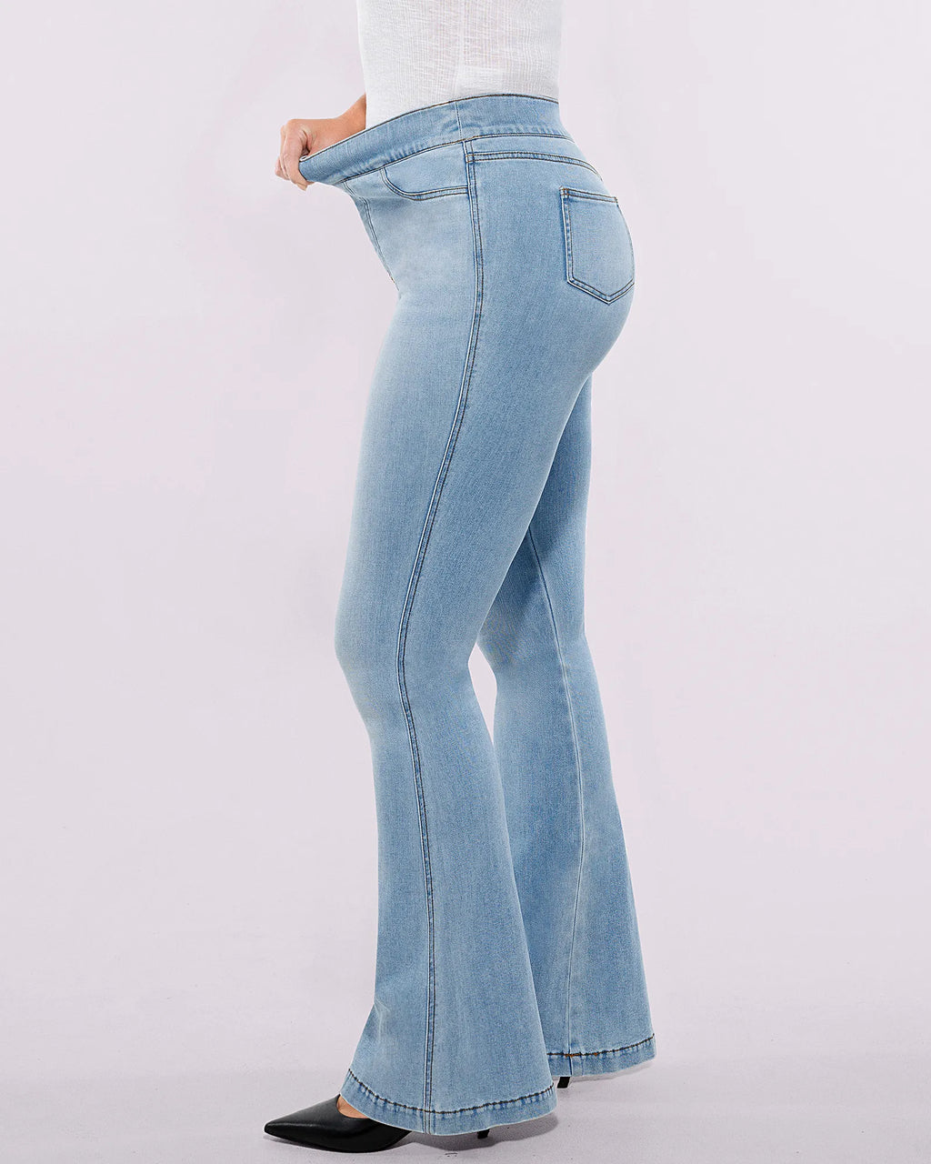 PureForm AeroSlim High-Waist-Flare-Jeans mit Hüft-Polstern — AiroFlex™