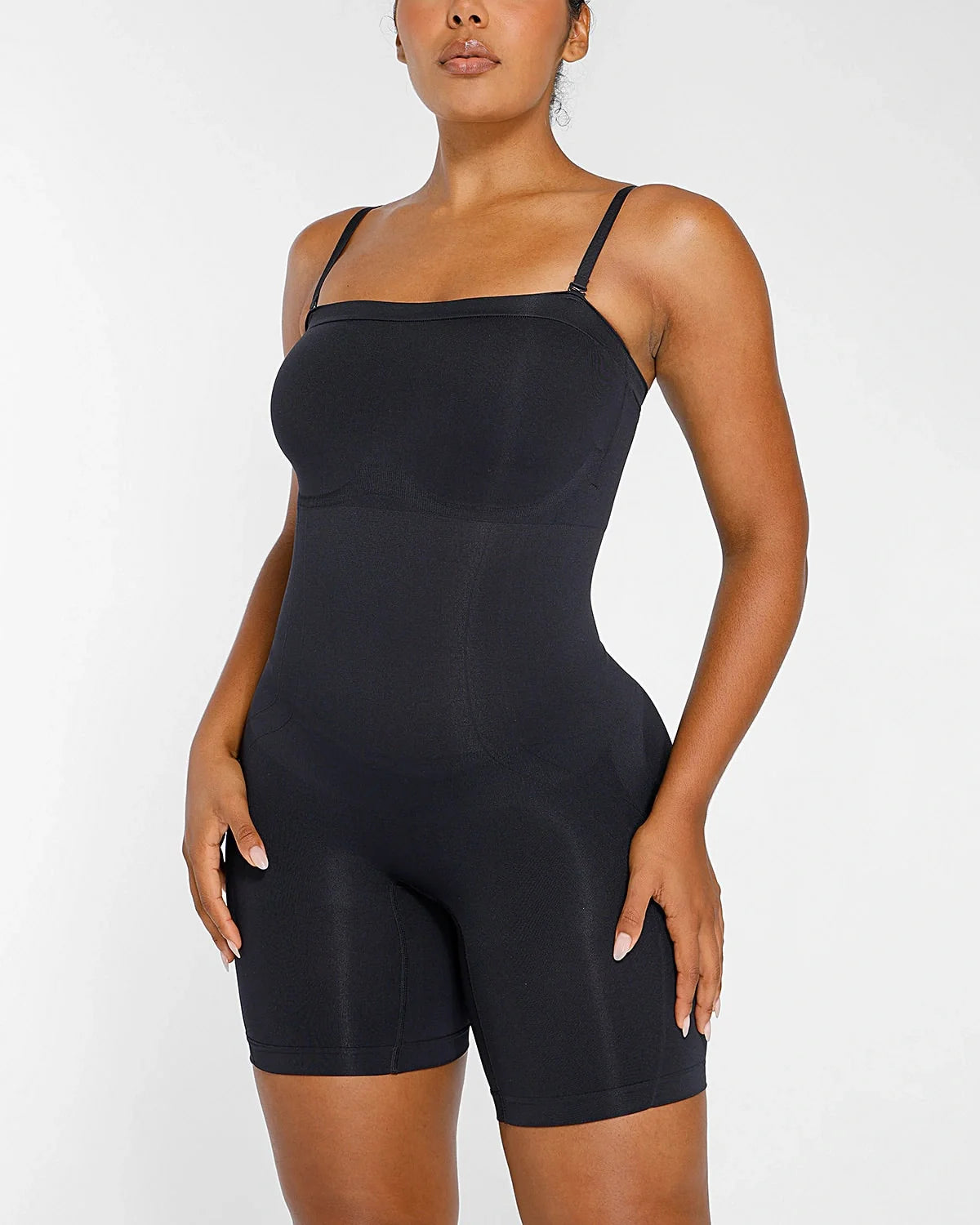 PureForm SkinGlide Body bez ramiączek — CoreFlex™