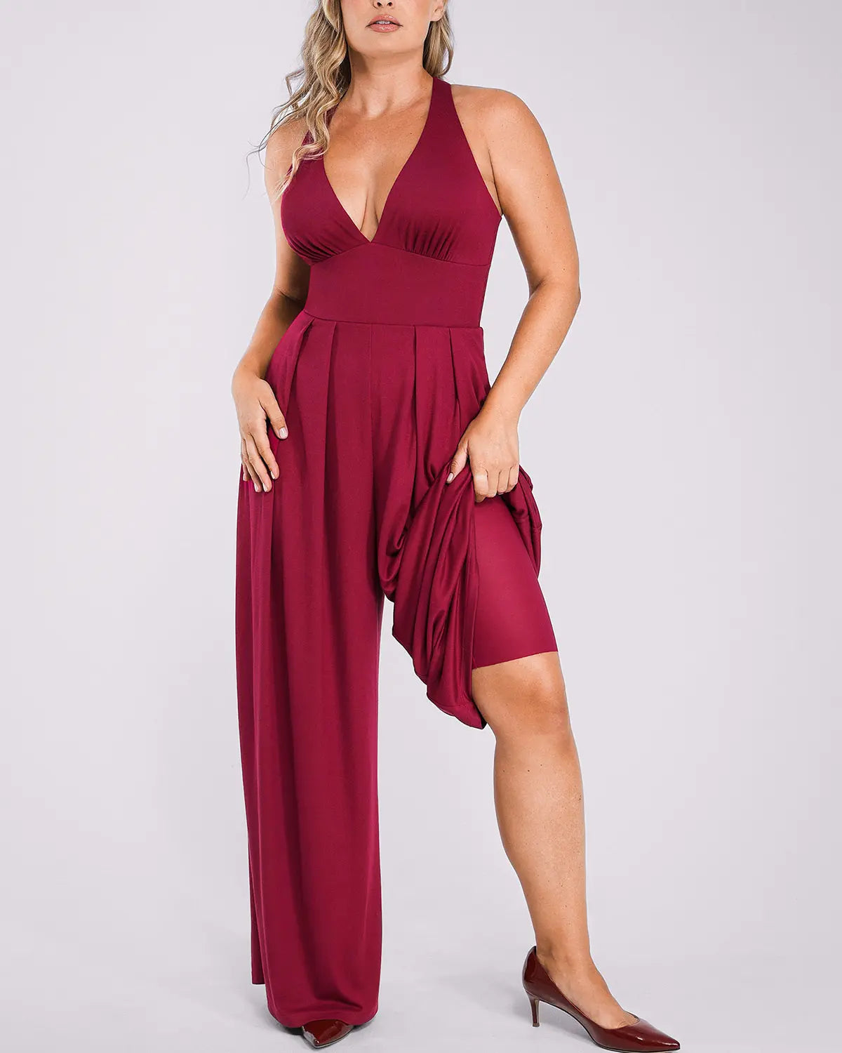 PureForm AeroSlim Jumpsuit mit tiefem Ausschnitt und integriertem Shaping — CoreFlex™