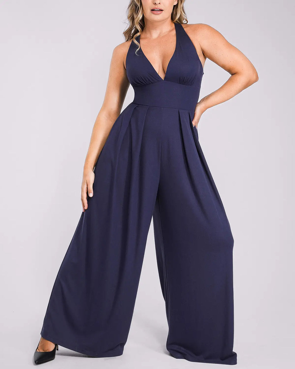 PureForm AeroSlim Jumpsuit mit tiefem Ausschnitt und integriertem Shaping — CoreFlex™