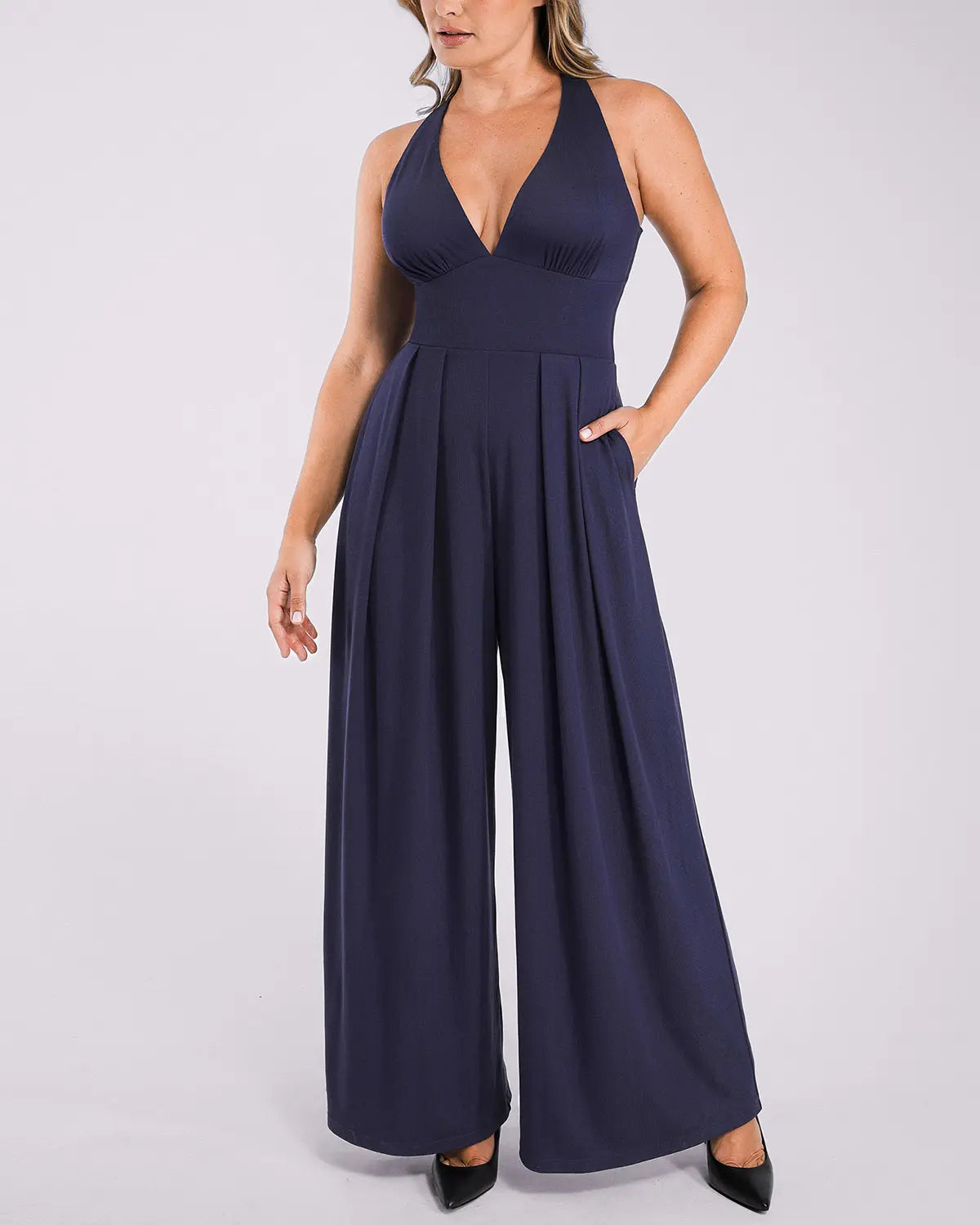 PureForm AeroSlim Jumpsuit mit tiefem Ausschnitt und integriertem Shaping — CoreFlex™