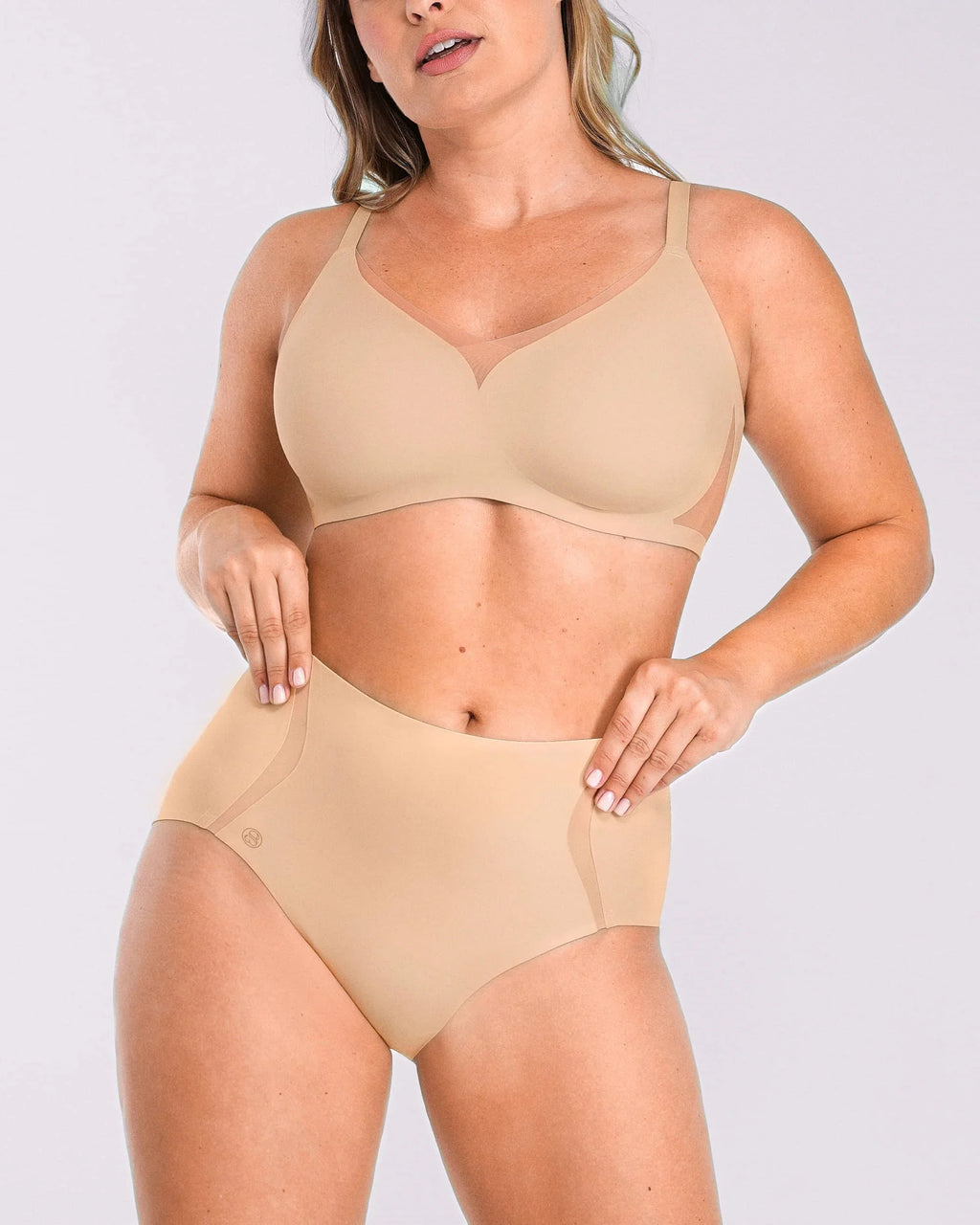 CurveCraft Contour Comfy Glättender Slip — AiroFlex™