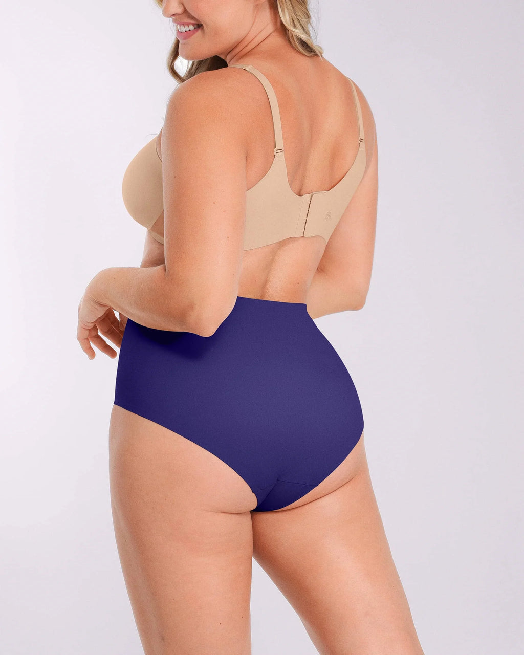 CurveCraft Contour Comfy Glättender Slip — AiroFlex™