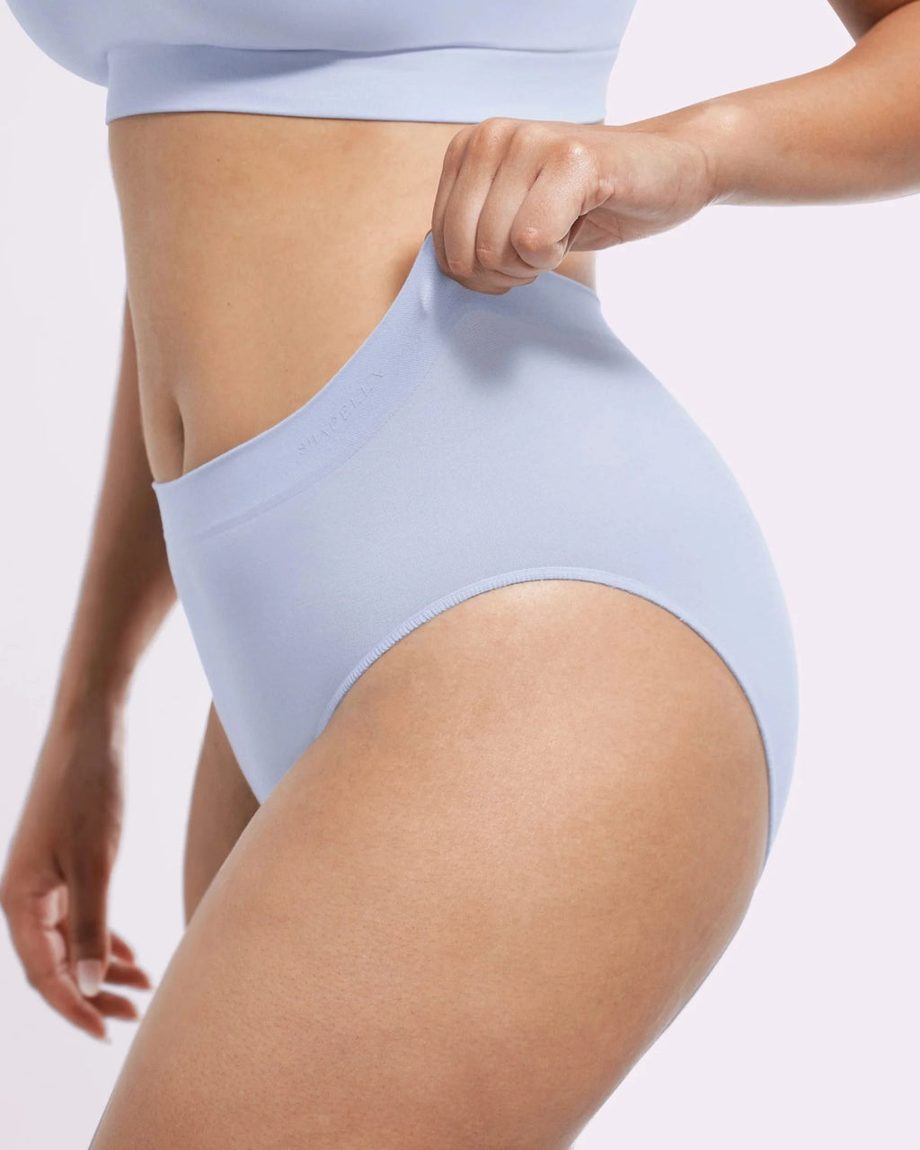 AquaEmbrace Pearl Renew Smoothing Brief — AiroFlex™