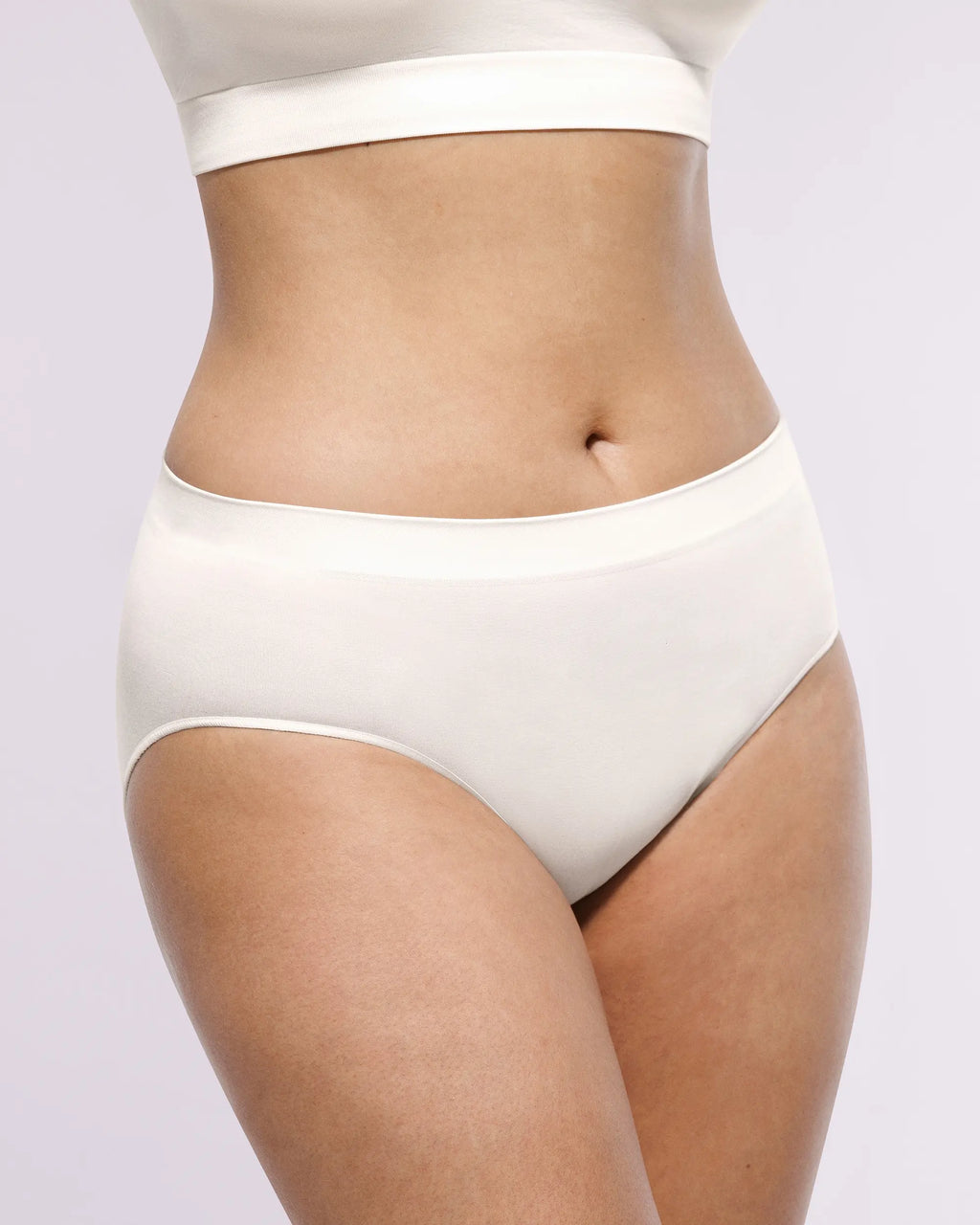 AquaEmbrace Pearl Renew Smoothing Brief — AiroFlex™